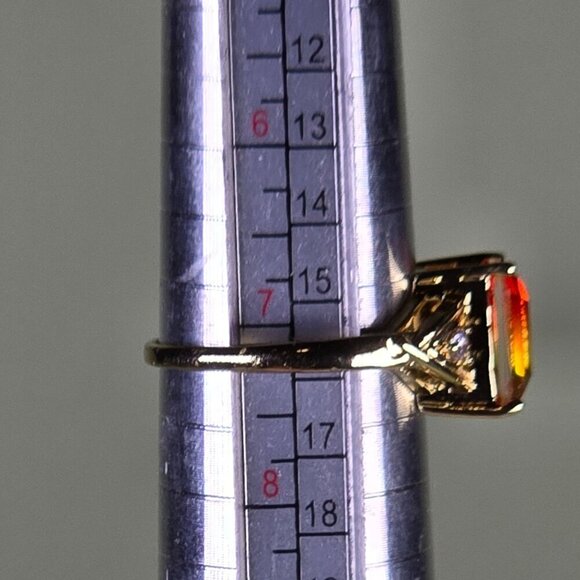 Gradient Orange-Yellow Emerald‎ Cut Solitaire Golden Ring Size 7 (NWOT) - Picture 6 of 6
